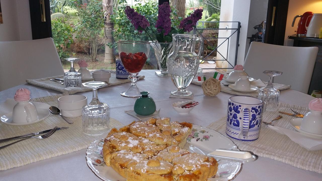 Alojamento de Acomodação e Pequeno-almoço Flora Mondello