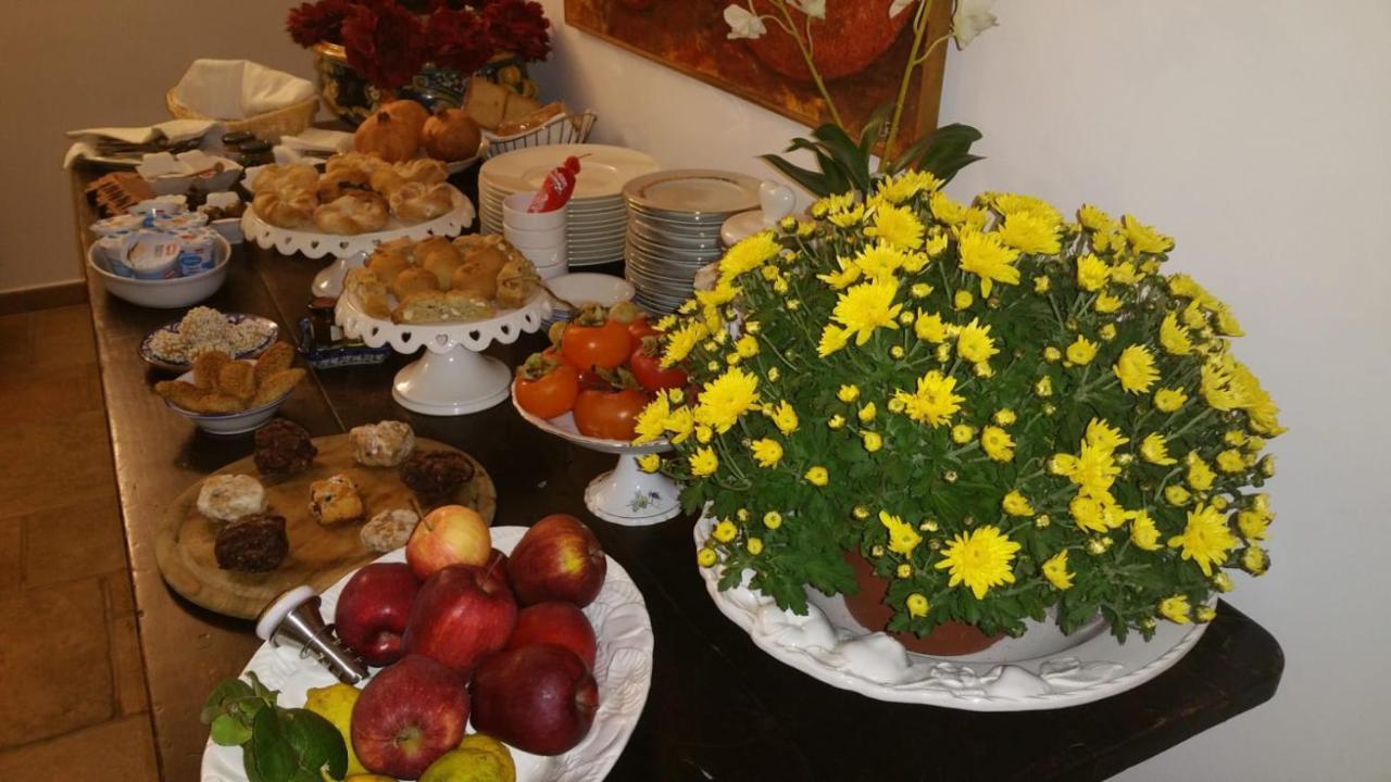Bed & Breakfast Flora